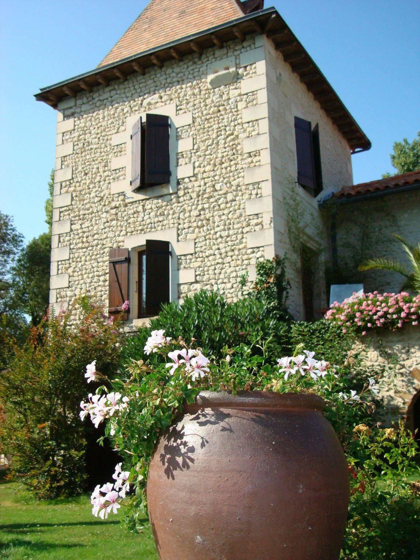 فندق Moulin Rouhaud Montboyer المظهر الخارجي الصورة
